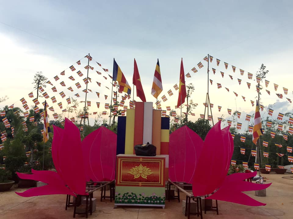 Tịnh xá Ngọc Đạt: Chuẩn bị cho chương trình Đại lễ Phật đản năm 2019